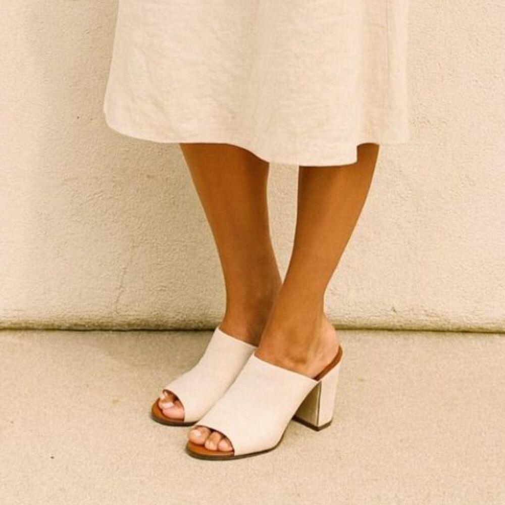 CHARLOTTE STONE Off White Slip On Mule Heel Sandals Shoes   Women's Size 7